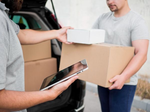 Frota própria ou delivery terceirizado: qual escolher?